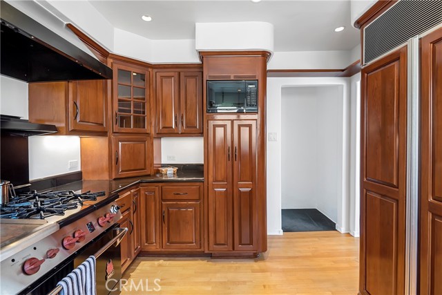 225 27th Street, Manhattan Beach, California 90266, 4 Bedrooms Bedrooms, ,2 BathroomsBathrooms,Residential,Sold,27th,SB21159136