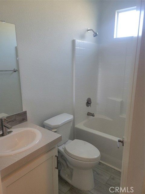 Detail Gallery Image 9 of 12 For 25177 Avenida Valencia, Homeland,  CA 92548 - 3 Beds | 2 Baths