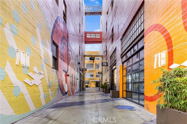 Detail Gallery Image 40 of 43 For 315 E 8th, Los Angeles,  CA 90014 - 2 Beds | 2 Baths