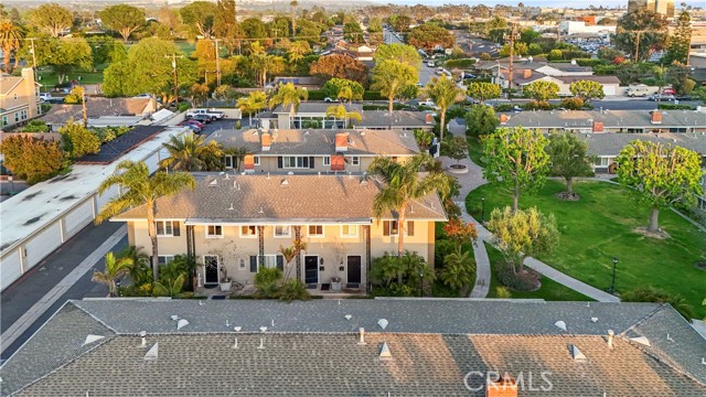1741 Tustin Avenue, Costa Mesa CA: https://media.crmls.org/medias/167eb952-945e-4696-96e4-05027062d9a4.jpg