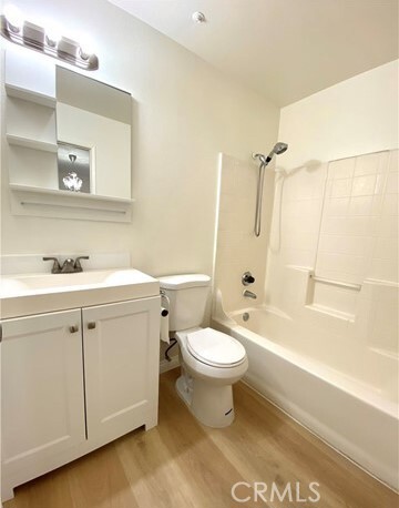 Detail Gallery Image 10 of 11 For 329 Genoa St #C,  Monrovia,  CA 91016 - 3 Beds | 3 Baths