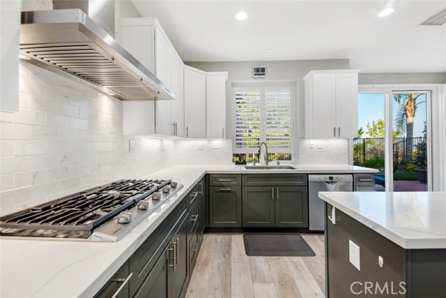 11226 Ravenna Lane, Porter Ranch CA: https://media.crmls.org/medias/167f5e23-9eef-4401-84db-da7b9e7bf444.jpg