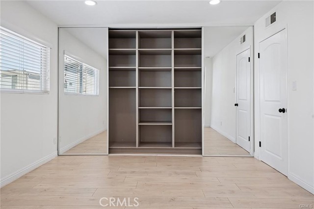 Detail Gallery Image 18 of 35 For 5330 Zelzah Ave #7,  Encino,  CA 91316 - 2 Beds | 2 Baths