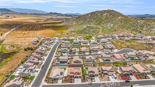 Detail Gallery Image 55 of 55 For 30969 Chuckwagon Ct, Winchester,  CA 92596 - 5 Beds | 3 Baths