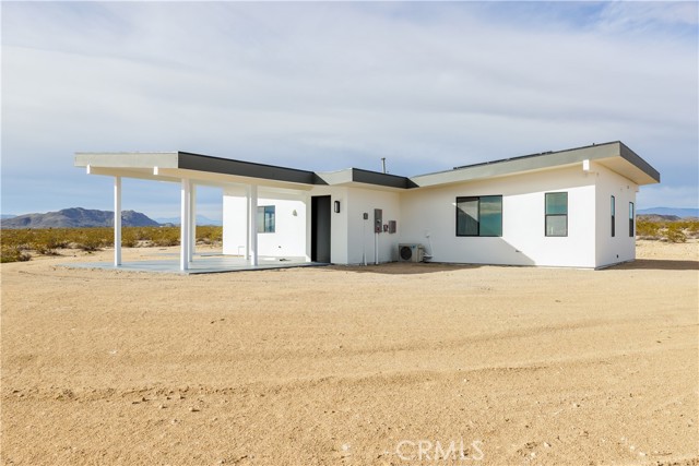 Detail Gallery Image 16 of 71 For 62126 Starlight St., Joshua Tree,  CA 92252 - 3 Beds | 3 Baths