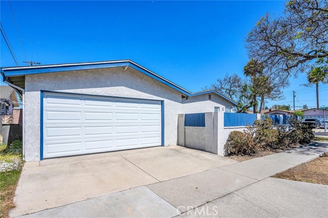 835 E 222nd Street, Carson CA: https://media.crmls.org/medias/16811d22-81c2-4656-a852-15eaa0656c04.jpg