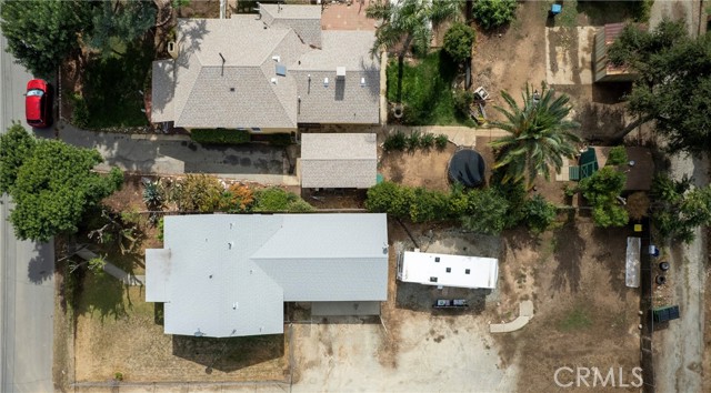 713 Michigan Avenue, Beaumont CA: https://media.crmls.org/medias/1681694f-b5c7-4a1f-b8d5-f9fea6dd29d7.jpg