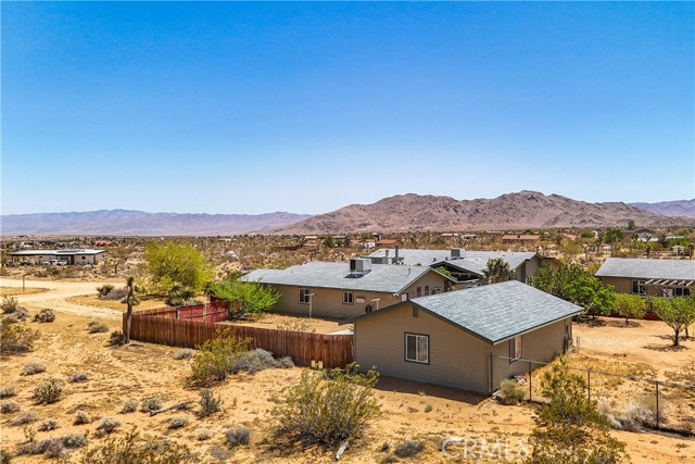 Detail Gallery Image 68 of 75 For 2750 Olympic Rd, Joshua Tree,  CA 92252 - 5 Beds | 4 Baths