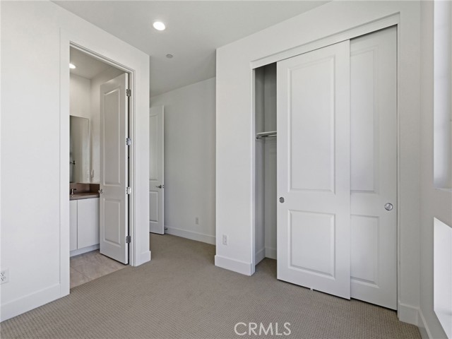 27627 Juniper Lane, Valencia CA: https://media.crmls.org/medias/1681a8b1-0f6f-4add-8258-dc6f0f763727.jpg