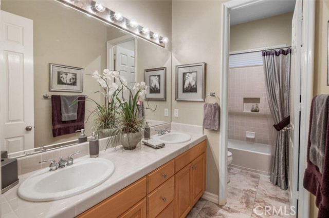 2236 Saratoga Lane, Glendora CA: https://media.crmls.org/medias/1681c61b-bc45-49ec-9433-17680e42e69c.jpg