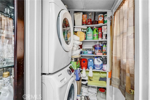 Detail Gallery Image 13 of 28 For 7848 Elm St, Highland,  CA 92410 - 6 Beds | 3 Baths