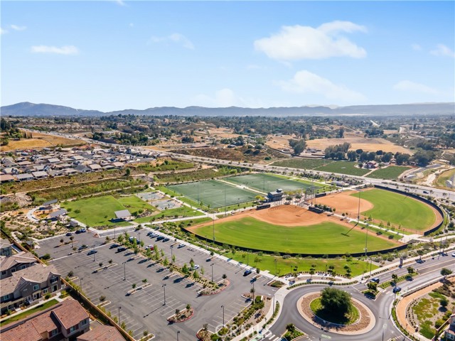 32172 Verbena Way, Temecula CA: https://media.crmls.org/medias/168302b9-c124-43ee-8b4c-4e5beda3cd39.jpg