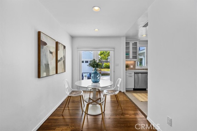 2404 Thomas Avenue, Redondo Beach, California 90278, 3 Bedrooms Bedrooms, ,2 BathroomsBathrooms,Residential,Sold,Thomas,SB22116436