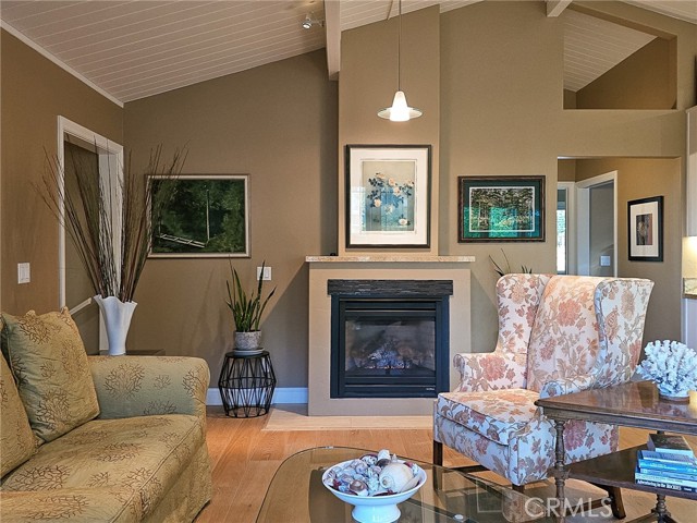 Detail Gallery Image 5 of 26 For 1825 Benson Ave, Cambria,  CA 93428 - 3 Beds | 2/1 Baths