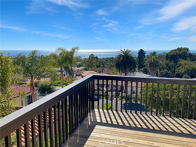 1116 Via Zumaya, Palos Verdes Estates, California 90274, 5 Bedrooms Bedrooms, ,4 BathroomsBathrooms,Residential,Sold,Via Zumaya,PV21165542