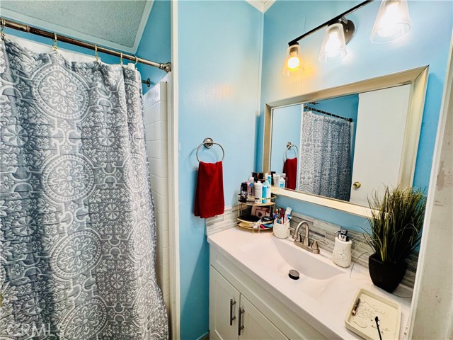 Detail Gallery Image 25 of 34 For 18540 Soledad Canyon Rd #27,  Canyon Country,  CA 91351 - 2 Beds | 2 Baths