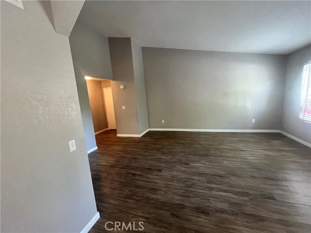 600 Central Avenue, Riverside CA: https://media.crmls.org/medias/16854b1e-a955-4746-937c-227197aee1e6.jpg