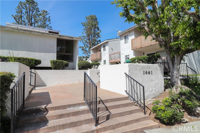 Image 17 of 24 For 1661 Neil Armstrong