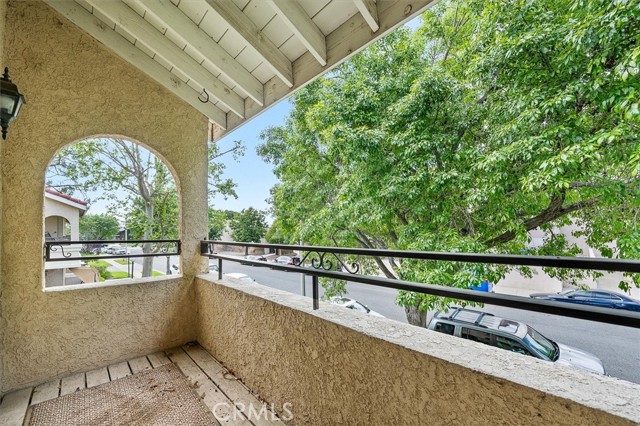 Detail Gallery Image 7 of 22 For 18808 Mandan St #302,  Canyon Country,  CA 91351 - 1 Beds | 1 Baths