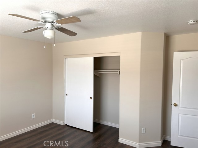 Detail Gallery Image 12 of 15 For 3152 Tecopa Springs Lane, Simi Valley,  CA 93063 - 4 Beds | 2/1 Baths
