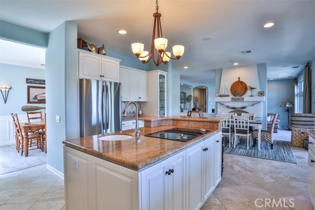 Detail Gallery Image 20 of 70 For 22818 Gray Fox Dr, Canyon Lake,  CA 92587 - 6 Beds | 3/1 Baths