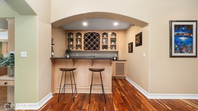 844 Deep Springs Drive, Claremont CA: https://media.crmls.org/medias/1688ba9c-9db9-44be-8b77-2c099b296213.jpg