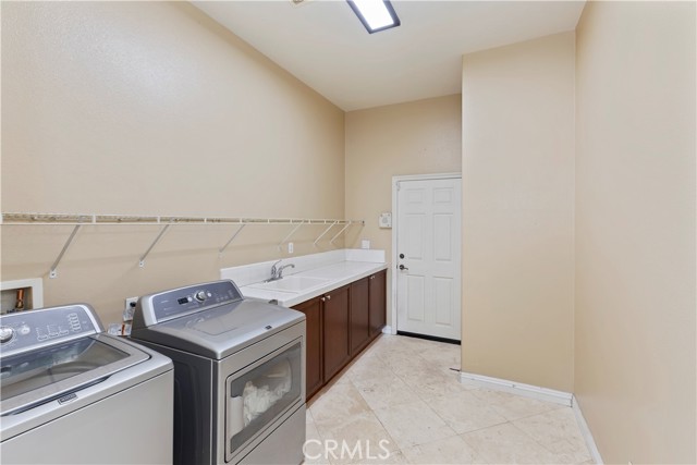 Image 16 of 56 For 15487 Skyridge Drive