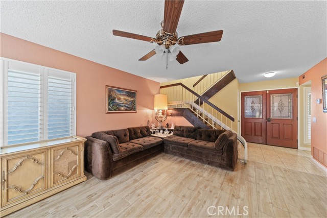 Detail Gallery Image 14 of 39 For 17406 Sandlake Ave, Carson,  CA 90746 - 3 Beds | 2/1 Baths