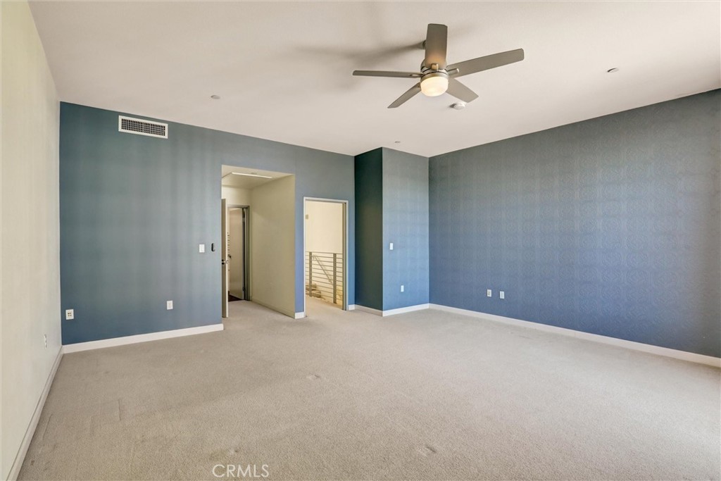 https://media.crmls.org/medias/1689d800-93b5-415b-9703-823644dc5cef.jpg?preset=X-Large