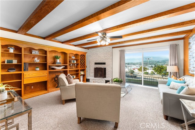 31840 Florida Street, Redlands CA: https://media.crmls.org/medias/1689f2f0-f522-4214-a9f8-ac3914ecefee.jpg