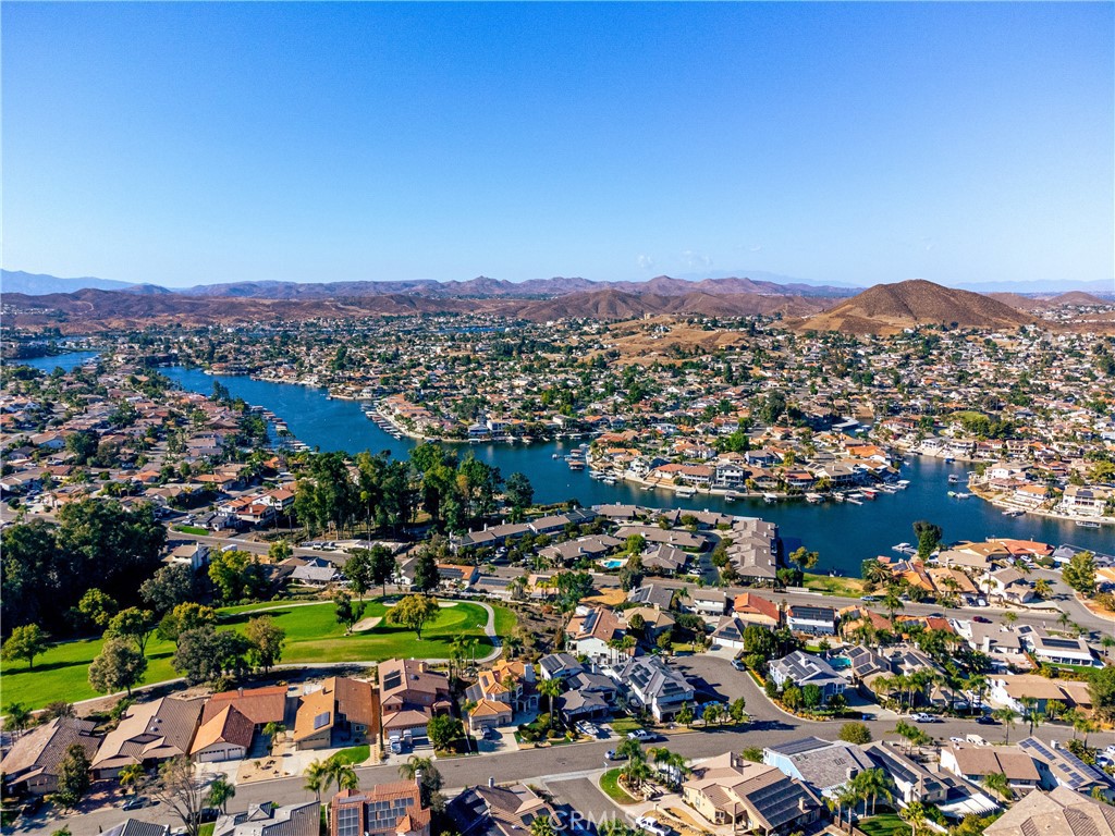 https://media.crmls.org/medias/168a4cee-56d1-4e7d-ab08-01fc62394b9c.jpg?preset=X-Large