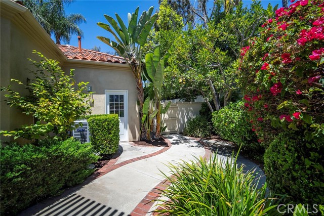 48 Siena, Laguna Niguel CA: https://media.crmls.org/medias/168aa5e4-6f9c-49c7-8417-001c15607ad6.jpg