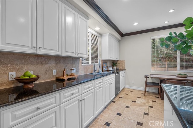 2016 Robinson Street, Redondo Beach CA: https://media.crmls.org/medias/168b22b7-4dcf-4d5a-9e38-30274bd745bf.jpg