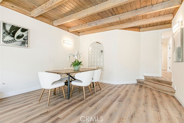 4250 McConnell Boulevard, Los Angeles CA: https://media.crmls.org/medias/168b3174-5663-4532-be50-974c8a7c4a70.jpg