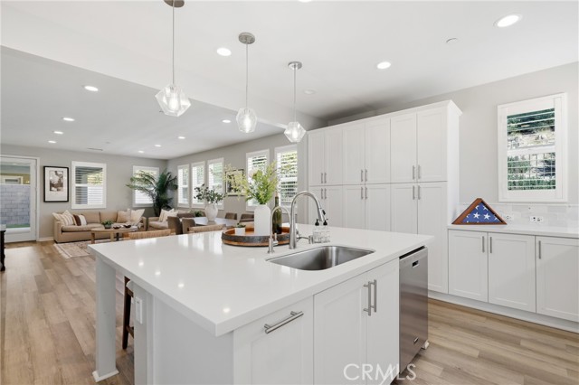 Detail Gallery Image 12 of 68 For 36 Jarano St, Rancho Mission Viejo,  CA 92694 - 5 Beds | 4/1 Baths