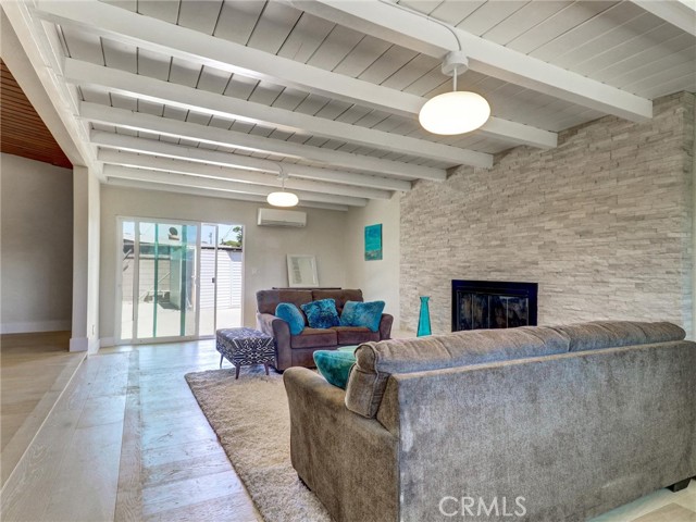 2310 W 169th Place, Torrance CA: https://media.crmls.org/medias/168bfd36-64ff-4d59-bf70-bd5d3f2c526b.jpg