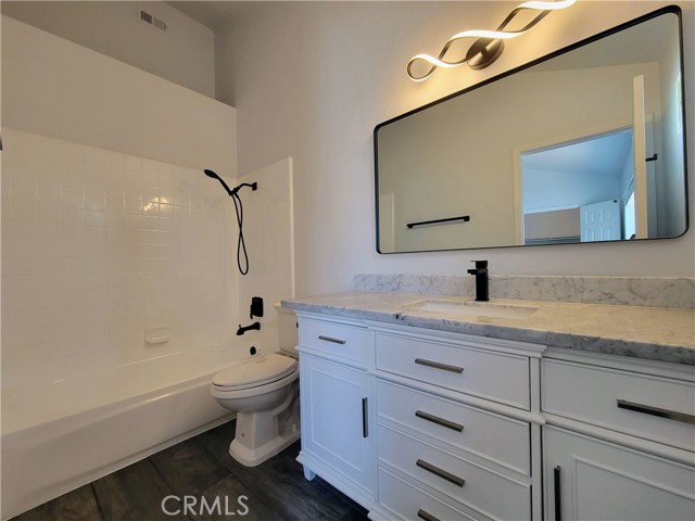 Detail Gallery Image 20 of 29 For 15928 Hunsaker Ave #1,  Paramount,  CA 90723 - 3 Beds | 2/1 Baths