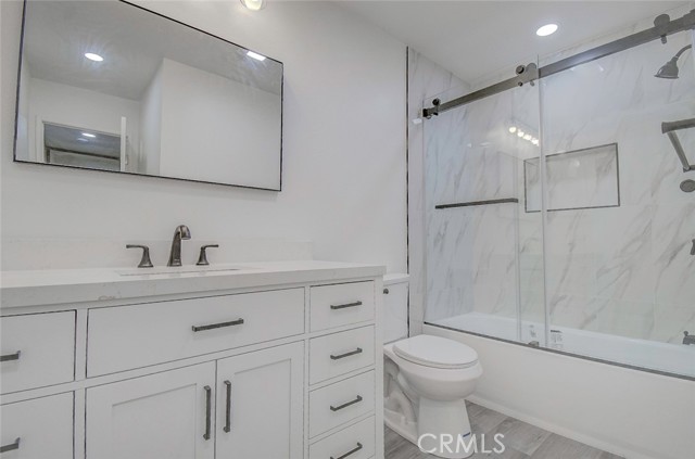 Detail Gallery Image 32 of 44 For 21941 Rimhurst #D,  Lake Forest,  CA 92630 - 2 Beds | 1 Baths