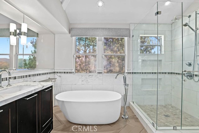 23950 Nicole Way, Yorba Linda CA: https://media.crmls.org/medias/168d9eac-b966-4a50-95bc-f9c1137a3fe2.jpg