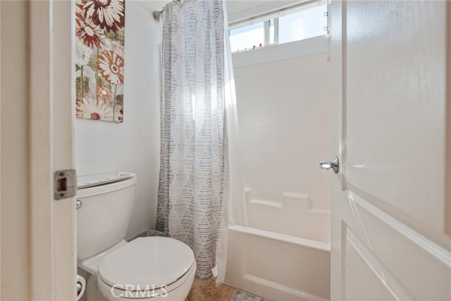 Detail Gallery Image 22 of 34 For 1524 Larsen Ln, Placentia,  CA 92870 - 6 Beds | 4 Baths