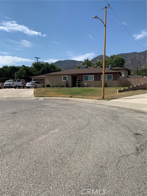 5295 N Crescent St, San Bernardino, CA 92407