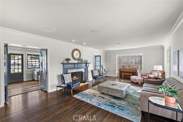 Detail Gallery Image 4 of 28 For 3930 Myrtle, Long Beach,  CA 90807 - 3 Beds | 3/1 Baths