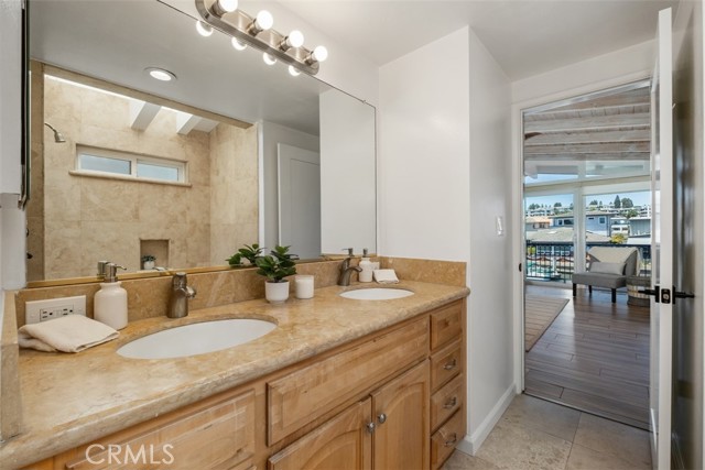 Detail Gallery Image 28 of 43 For 3810 Channel Pl, Newport Beach,  CA 92663 - 3 Beds | 2/1 Baths