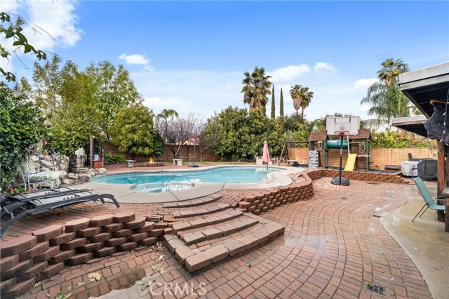 Detail Gallery Image 16 of 21 For 9438 Lomita, Rancho Cucamonga,  CA 91701 - 3 Beds | 2 Baths