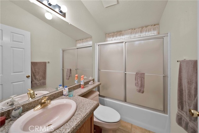 Detail Gallery Image 34 of 36 For 1217 Crag Walk, Redding,  CA 96003 - 2 Beds | 2 Baths