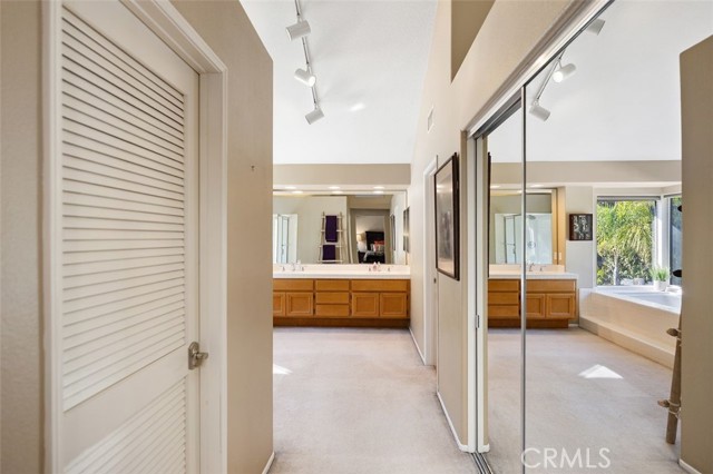 Detail Gallery Image 32 of 39 For 19222 Red Bluff, Lake Forest,  CA 92679 - 4 Beds | 3/1 Baths
