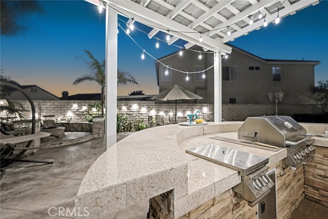 Detail Gallery Image 29 of 34 For 1524 Larsen Ln, Placentia,  CA 92870 - 6 Beds | 4 Baths