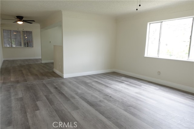Detail Gallery Image 1 of 8 For 657 E 92nd St, Los Angeles,  CA 90002 - 2 Beds | 1 Baths