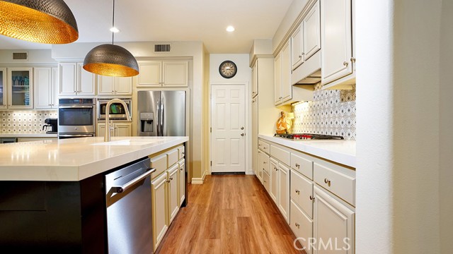 Detail Gallery Image 16 of 67 For 311 via Promesa, San Clemente,  CA 92673 - 4 Beds | 3 Baths