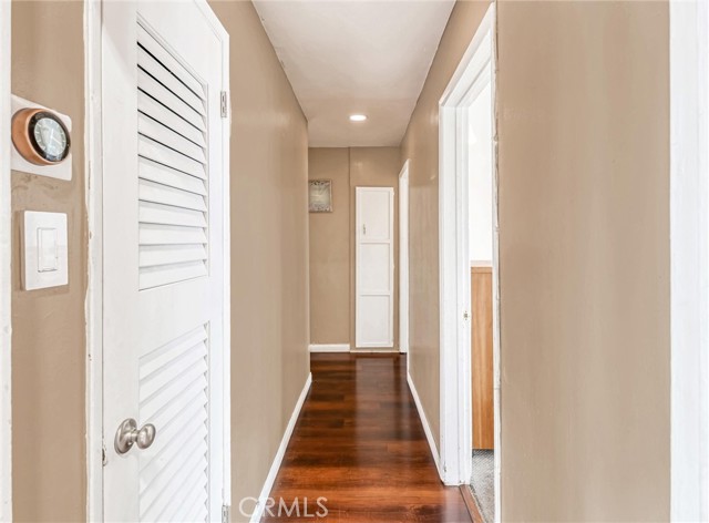 1401 W 165th Street, Compton CA: https://media.crmls.org/medias/169485b4-c41e-49e6-b760-9dfab6cb29be.jpg
